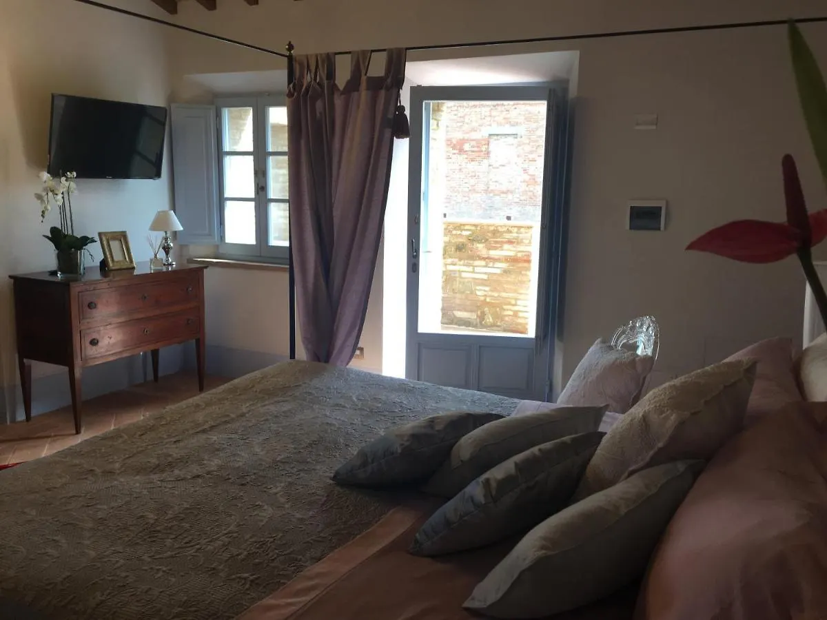 Cordella In Valdorcia Truffle And Olive Oil Resort Montalcino